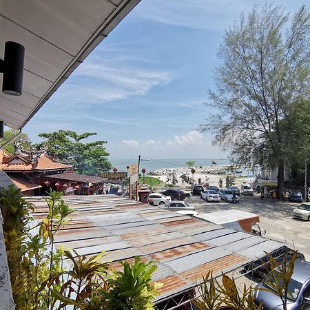 8 Boutique By The Sea Hotel Tanjung Tokong Buitenkant foto