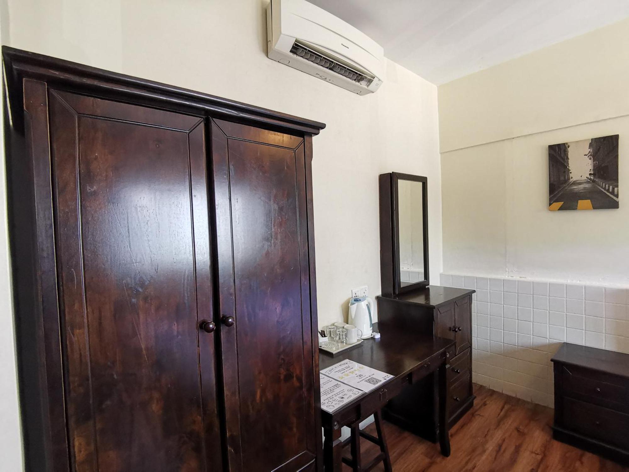 8 Boutique By The Sea Hotel Tanjung Tokong Buitenkant foto